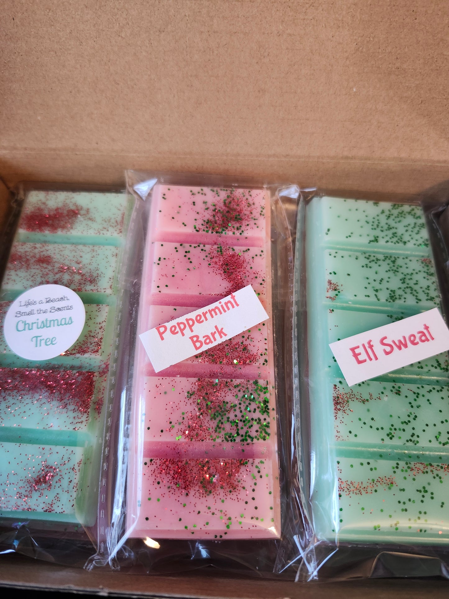 Jingle Babe Box – Santa Baby Meets TRL Energy